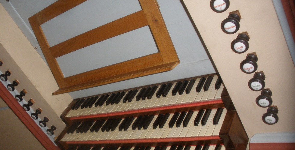 Console de l'orgue de St Antoine à Loches